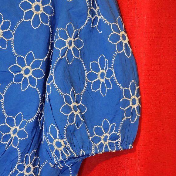 Calligraphie Women's Blouse Embroidered V-neck Button Down Blue White Size Large - Picture 5 of 15